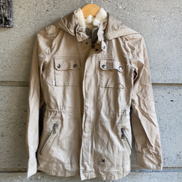 Hurley 2in1 Utility Jacket with Removable vest liner - Picture 3 of 17